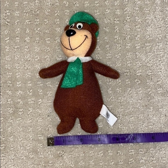 Vintage 2000 Mini Yogi Bear Dairy Queen Plush - Picture 6 of 6